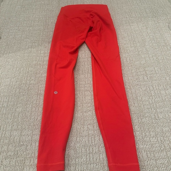 Lululemon size 4 leggings - Picture 2 of 3